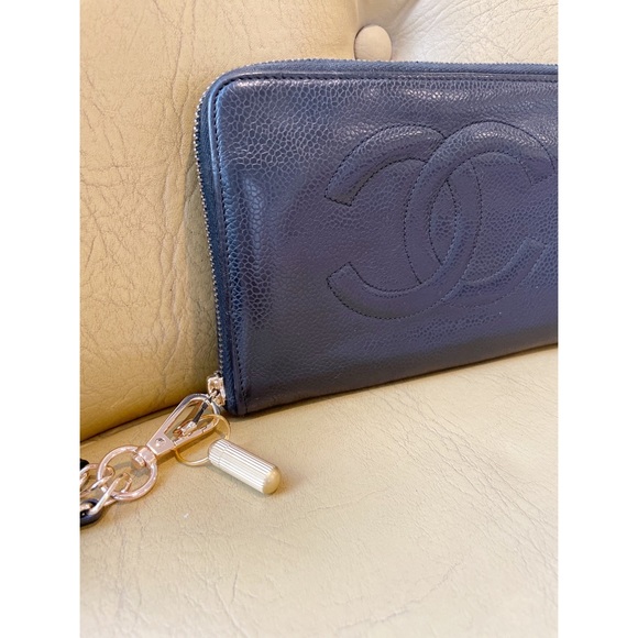 Pretty Bird Keychain - Picture 6 of 11